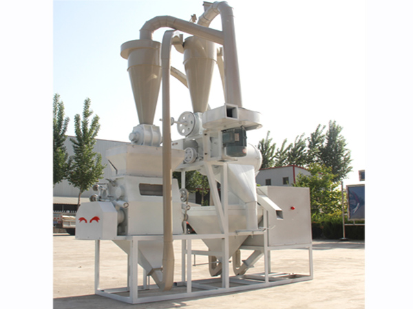 Small rice flour making machine