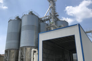 Automatic livestock feed pellet production line manufacturer