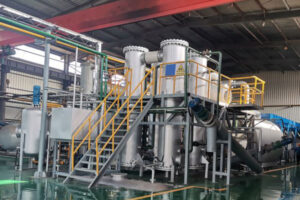 Waste plastic pyrolysis plant manufacturer