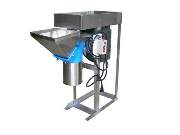 Manufacturer of fruit and vegetable puree machine