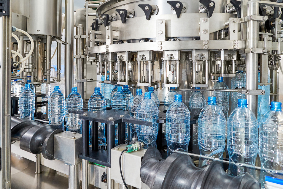 The future development trend of fully automatic mineral water production line