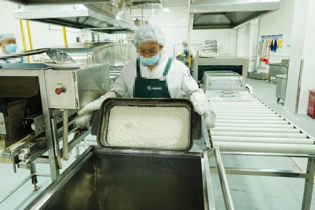 Rice cooking making machine